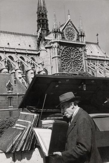 Bouquiniste sur les quais de Seine, 1952 Collection Fondation Henri Cartier-Bresson © Fondation Henri Cartier-Bresson/Magnum Photos