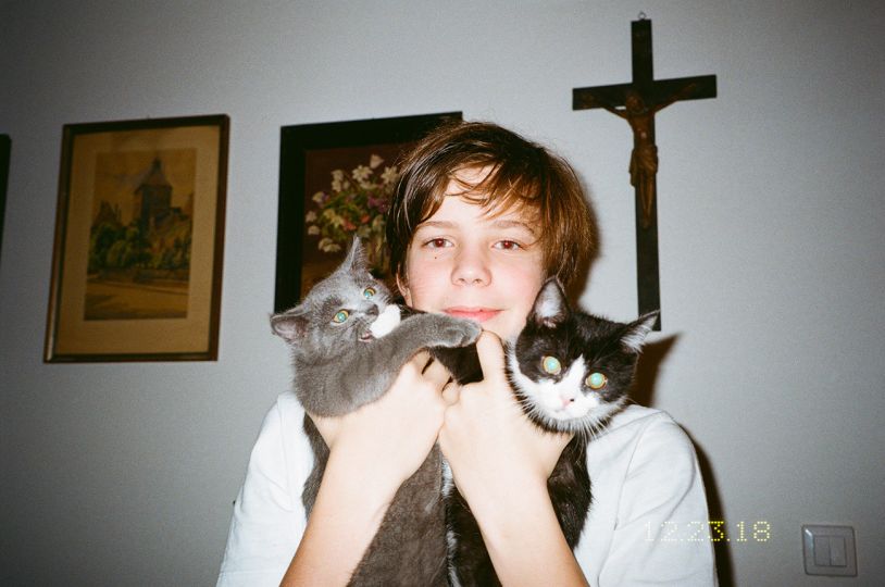 Marie Tomanova - Radovan with Kittens, 2018 - copyright and courtesy Marie Tomanova