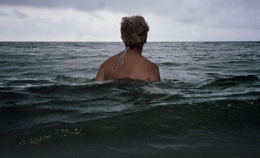OVER THE BLUE NIPPLE HILLS MOM 2017 © Júlia Standovár