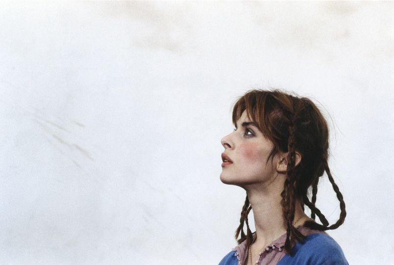 NASTASSJA KINSKI SUR LE TOURNAGE DE HAREM MISE EN SCÈNE PAR ARTHUR JOFFÉ, 1984 © GEORGES PIERRE - COURTESY GALERIE DE L'INSTANT PARIS