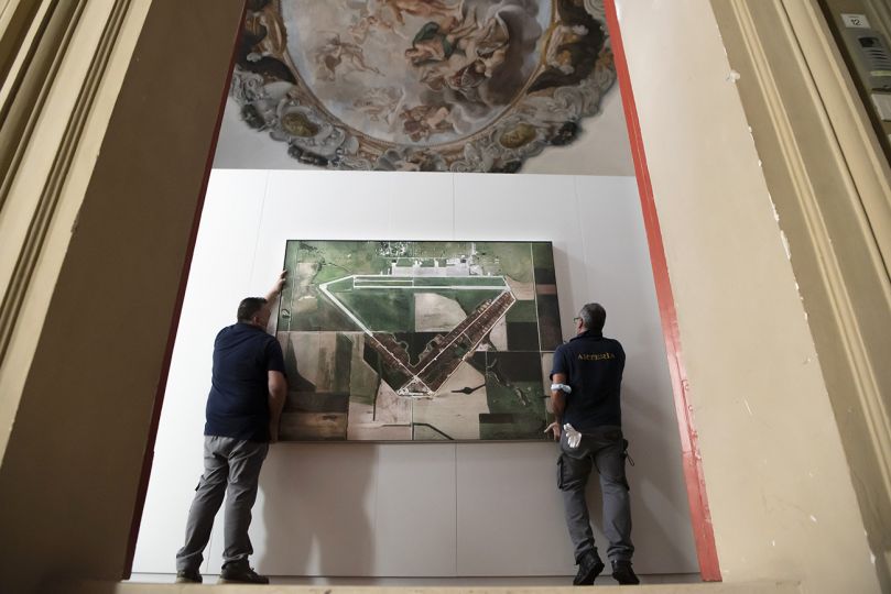 In The Belly of the Beast, Mishka Henner, at Palazzo Zambeccari, Spazio Carbonesi, courtesy Foto / Industria