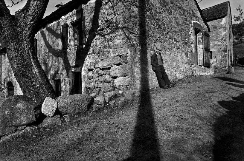 RAYMOND DEPARDON Marcel Privat, Le Villaret, Le Pont-de-Montvert, Lozère, 1993 © Raymond Depardon / Magnum Photos