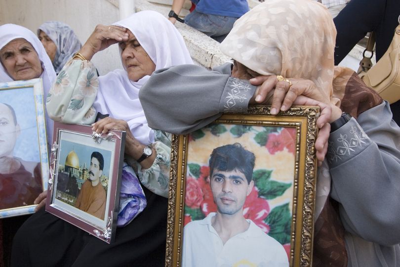 Alan Meier, Protest by female family members of detainees, Gaza, 2005 © ICRC
