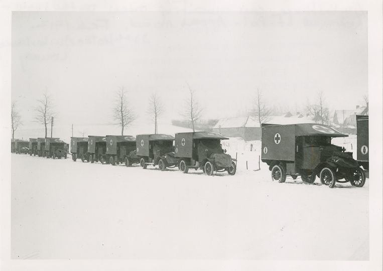 Anonymous, Ambulance convoy, Pas-de-Calais, France, 1917 © IWM. Courtesy MICR