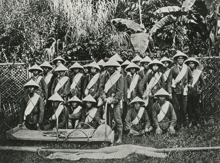 Anonymous, Red Cross ambulance team, Sumatra, Indonesia, 1873, MICR archives (ARR)