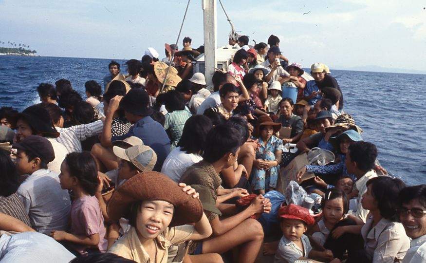 J. M. Gourstikker, Boat people arriving, Malaysia, 1979, IFRC