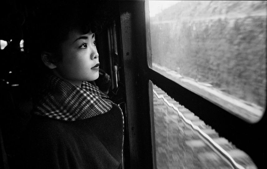 JAPAN. Tokyo. 1951. 20 year old Michiko JINUMA, a fashion student on her way to town. © Magnum Photos, Werner Bischof Estate