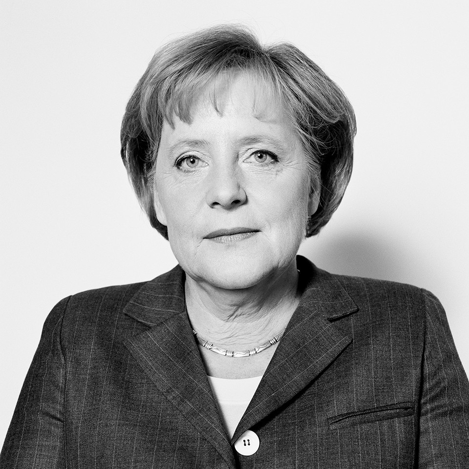 Taschen : Herlinde Koelbl : Angela Merkel. Portraits 1991–2021 - The Eye of  Photography Magazine