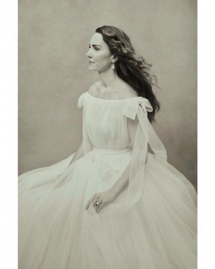 The Duchess of Cambridge by Paolo Roversi, 2021 © Paolo Roversi. Released to mark the occasion of The Duchess’s 40th birthday in January 2022.