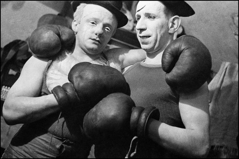 FRANCE. Paris. 1936. Boxing clowns at the Circus Medrano. © David Seymour-Magnum photos