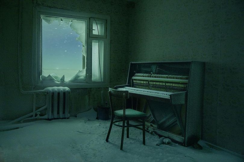 Arctic Stories - Ghost Town 2019-2020 © Evgenia Arbugaeva - Courtesy galerie In Camera