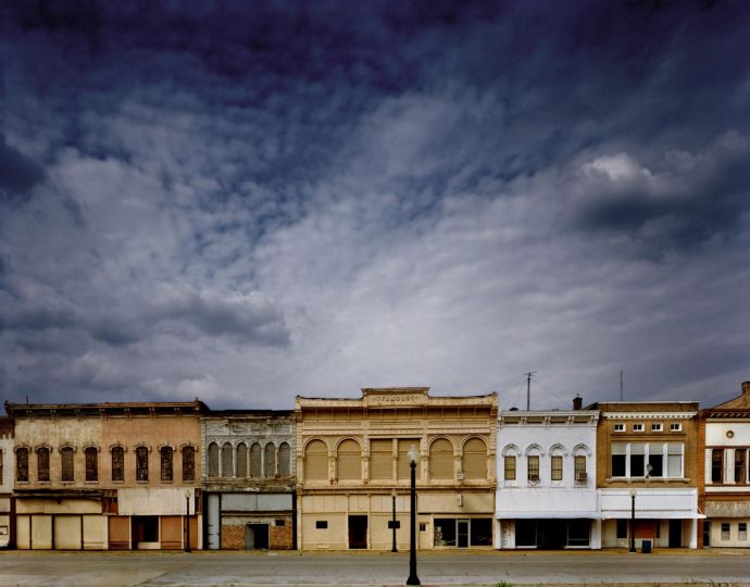 Cairo Illinois © Michael Eastmen - Courtesy laToletta and Holden Luntz Gallery