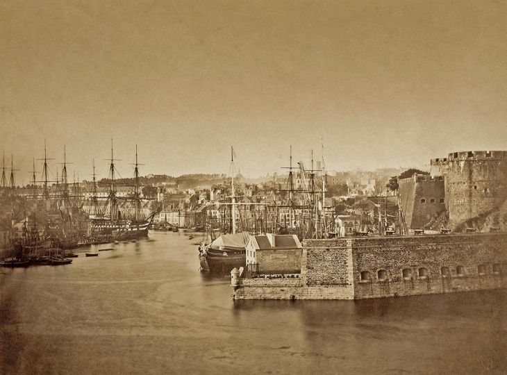 L'entrée de l'arsenal Brest @ 1858 Gustave Le Gray Musée de Bretagne Rennes