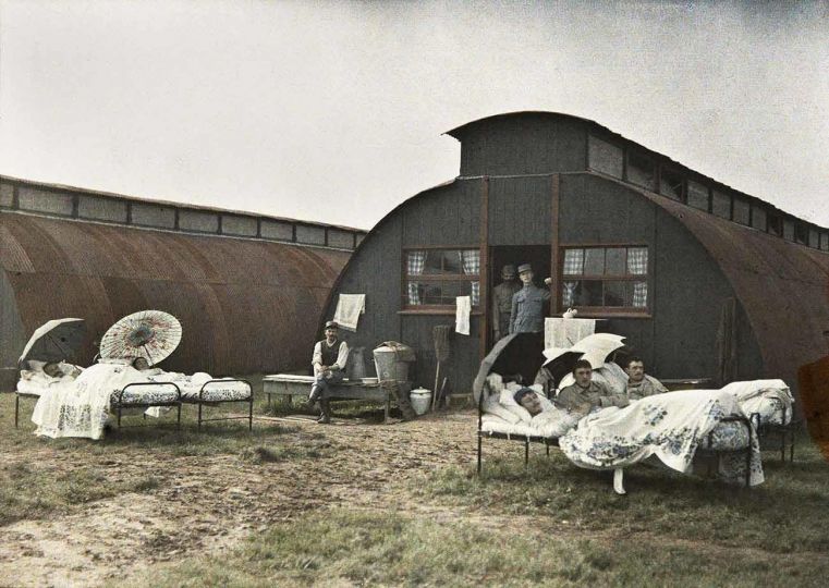 Paul CASTELNAU - Centre chirurgical, Roesbrugge-Haringe (Belgique), 1917 © Ministère de la Culture - Médiathèque du patrimoine et de la photographie, Distr. RMN-Grand Palais