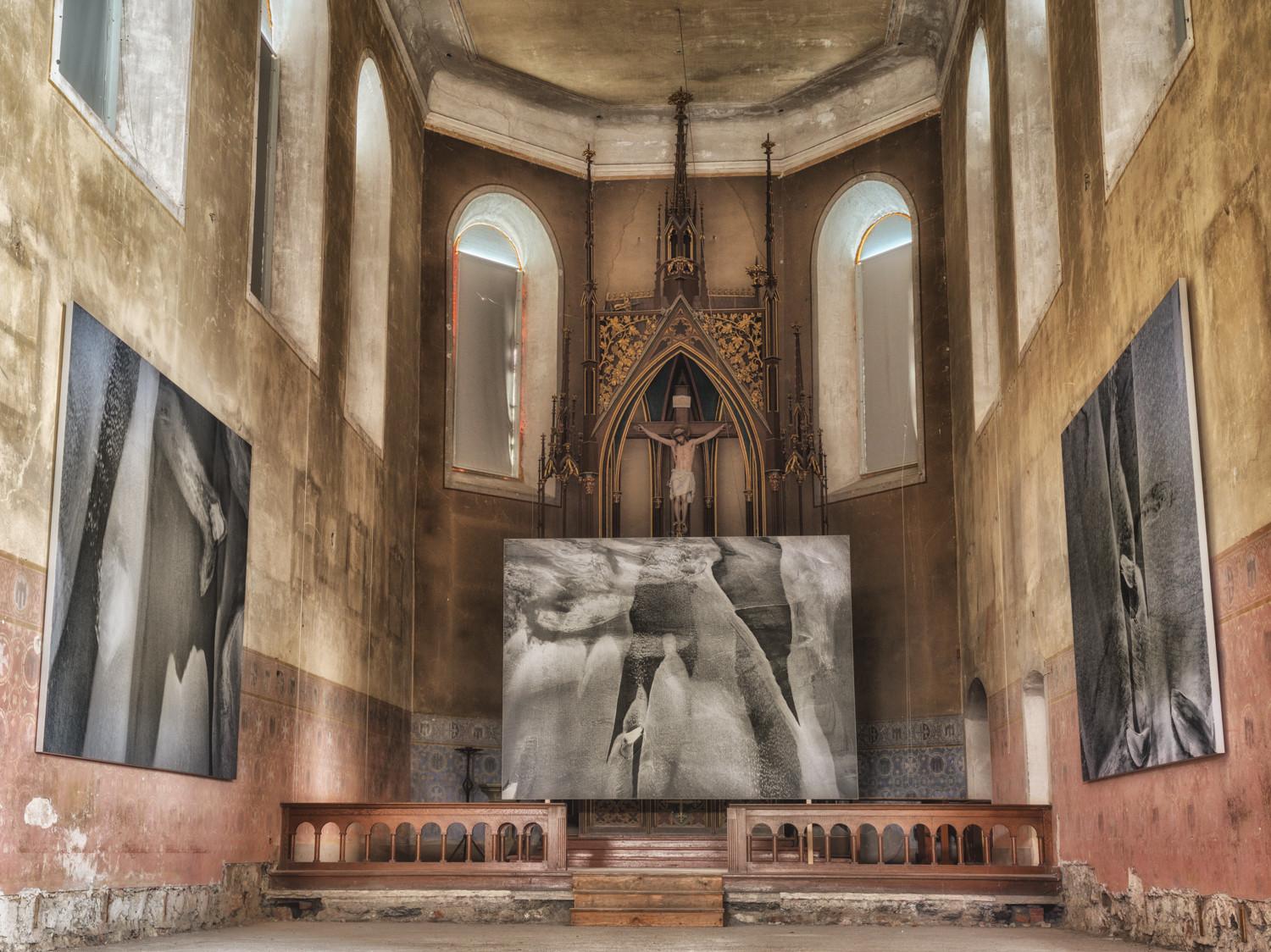 Roland Blum : Poetry of Silence – Light-weight paintings in the Johanniterkirche Feldkirch