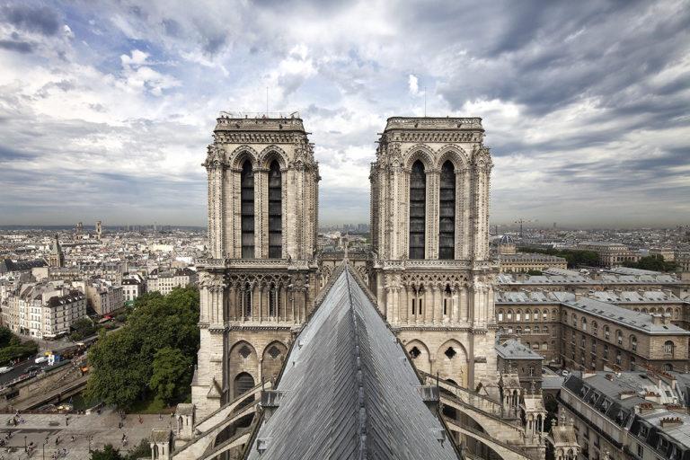 La Grande Arche : Jean-Gabriel Barthélemy : Notre-Dame, Versailles, la Cité des 4000. Secret de notre patrimoine