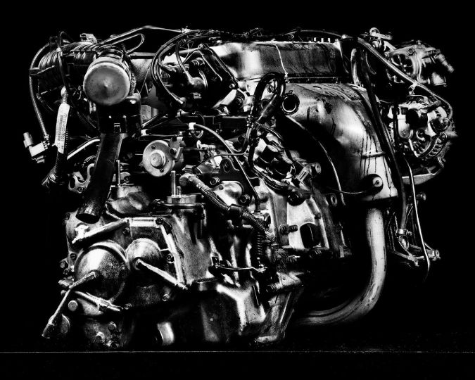 Série « Moteurs », 2002 Sans titre / « Engines » series, 2002 Untitled © Valérie Belin - From Valérie Belin, The Uncertain Beauty of the World (Atelier EXB / MUba, Tourcoing, 2023)