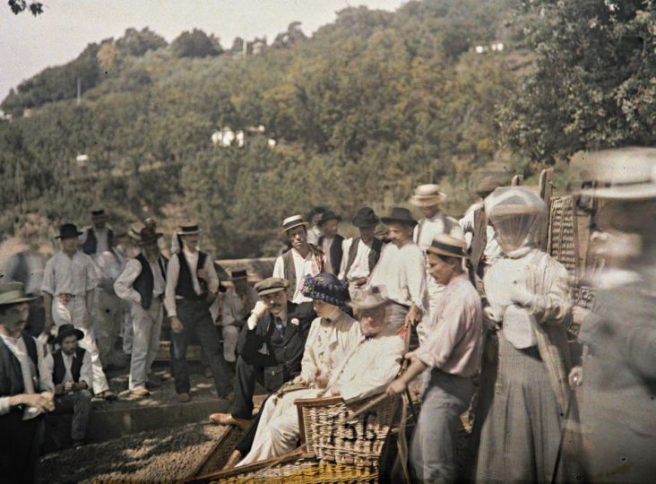 Caminho del Monte.
Funchal, île de Madère, Portugal, septembre-octobre 1909.
Autochrome, 9 x 12 cm, inv. A69796
© Musée départemental Albert-Kahn, Département des Hauts-de-Seine
