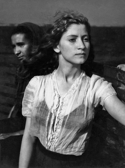 Lella ©  1948 Edouard Boubat [Gamma-Rapho] courtesy Collection Florence et Damien Bachelot