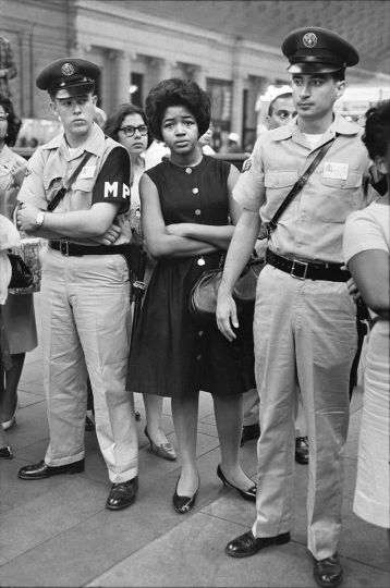 Times Of Change © Bruce Davidson / Magnum Photos – Courtesy of Howard Greenberg Gallery