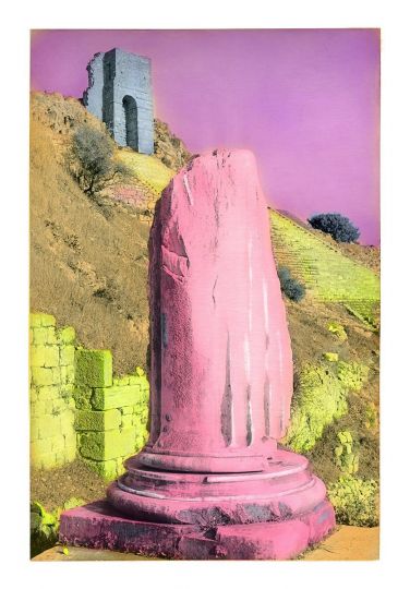 Pink Column! © Elizabeth Lennard - Courtesy of the artist and Galerie Coutaz