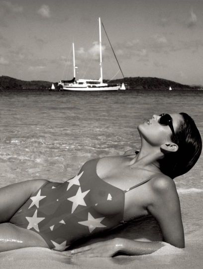 Albert Watson • Cindy Crawford, Virgin Islands • 1986 - Courtesy A.galerie