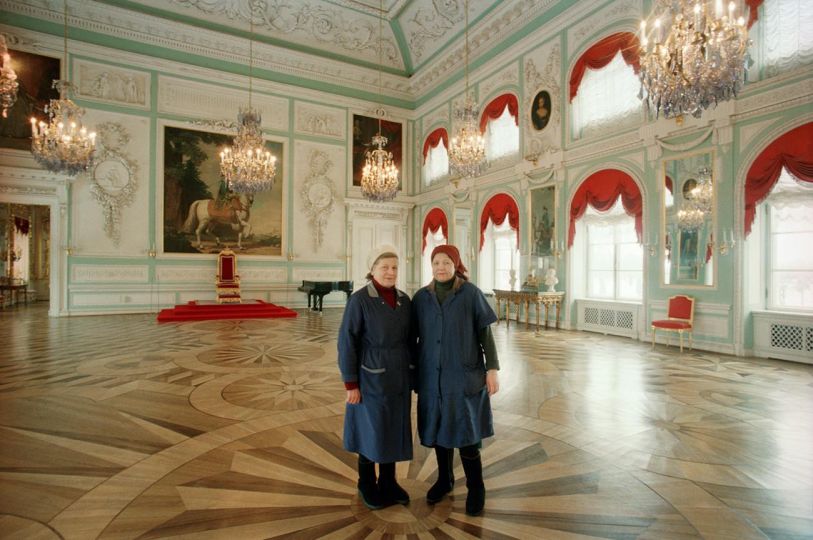 Cleaning ladies in the Kremlin Moscow 1991 © HS Liu