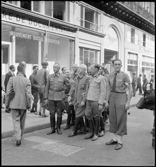 Françoise Denoyelle : The Liberation of Paris : Marcel Arthaud / Henri ...