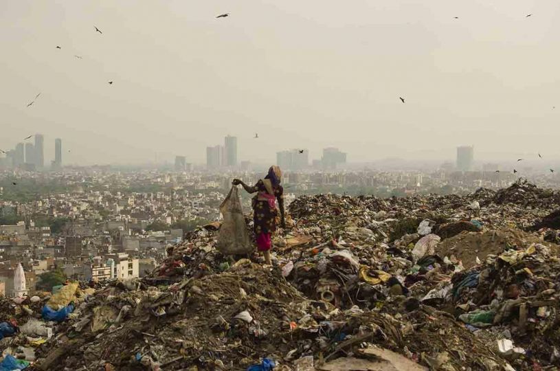 Abhishek Singh : Ghazipur Garbage Hill - The Eye of Photography Magazine