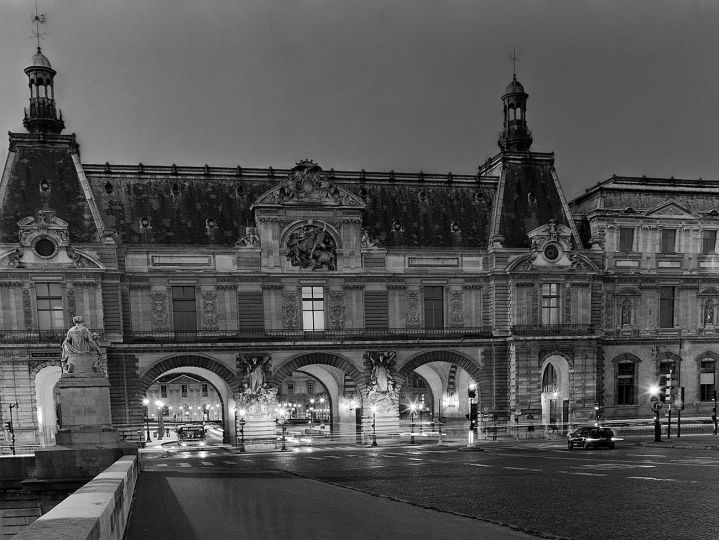Hôtel de Ville de Paris : Gary Zuercher : Paris lights up : The Bridges ...