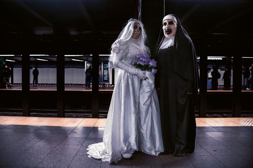 Corpse Bride and Nun © Seymour Licht - Halloween Underground - New York Subway Portraits