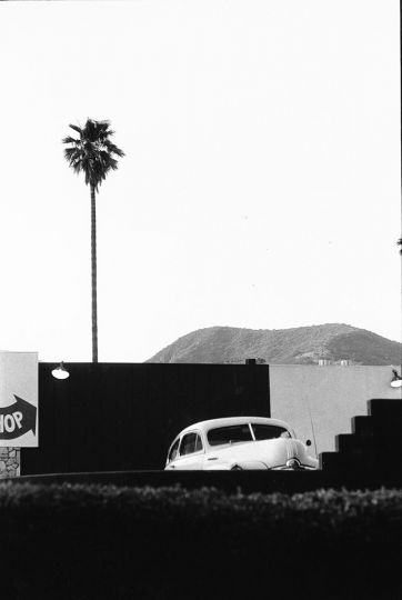 Hollywood, 1956 © Elliott Erwitt - Courtesy CAMERA WORK