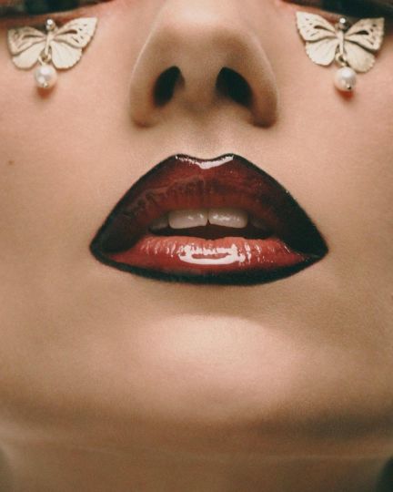 FANNY LATOUR-LAMBERT [CBA] X 10 MAGAZINE USA