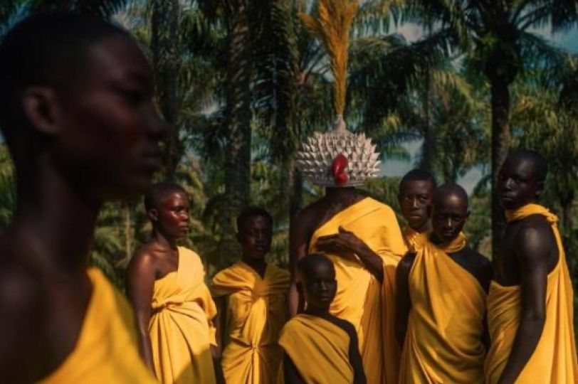 Nuits Balnéaires, Ezohilé 2, from the series The Power of Alliances, 2021. Courtesy of the artist.