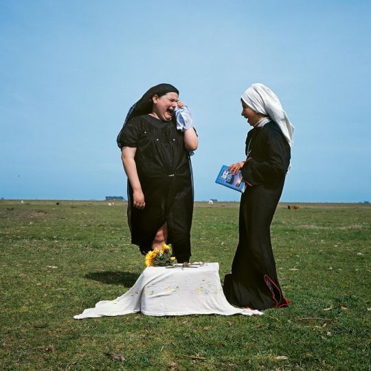 The Funeral, 1999 [L’Enterrement, 1999] © 2021 Alessandra Sanguinetti / Magnum Photos