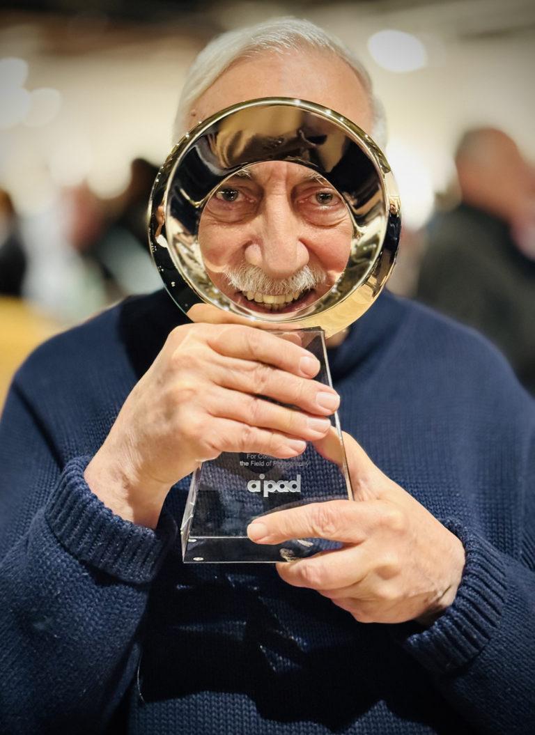 Vince Aletti wins the AIPAD Award
