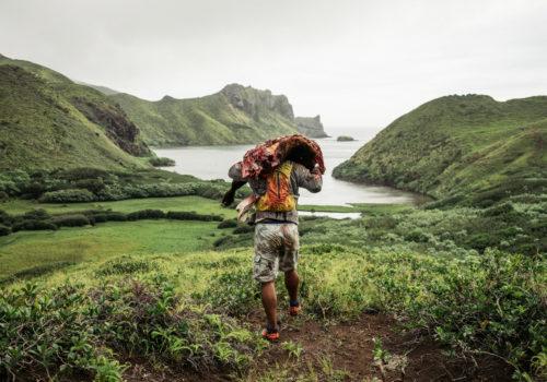 Pauline Bréton Photographies : Paul Béjannin – Rapa Iti, l’île qui rêvait d’un autre monde