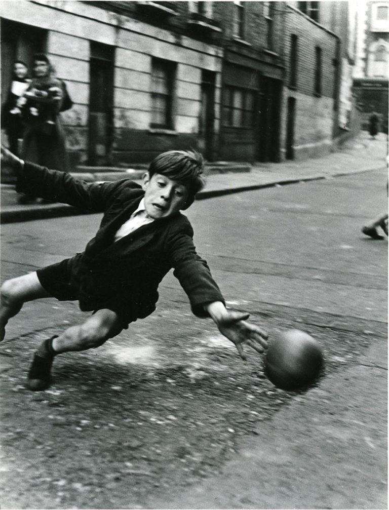 The Courtauld Gallery : Roger Mayne : Youth