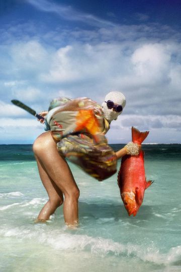 Christiana Steidten, Seychelles, 1975 © Gian Paolo Barbieri - Courtesy of Fondazione Gian Paolo Barbieri & 29 ARTS IN PROGRESS gallery