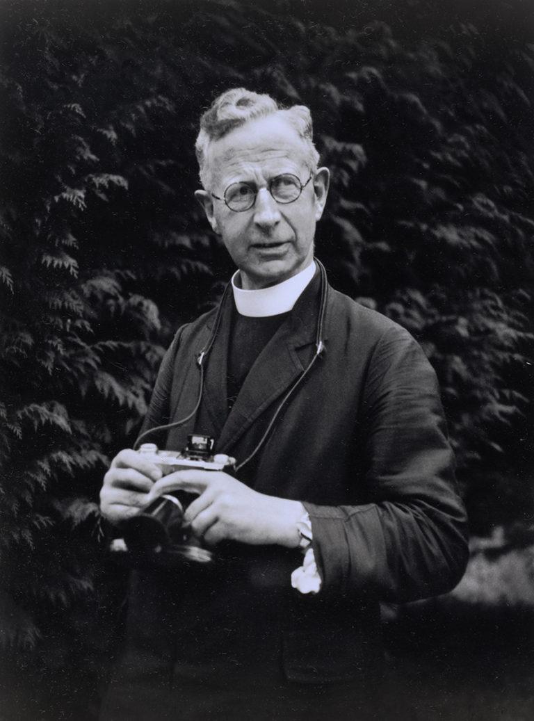 Raclin Murphy Museum : Through the Lens of Father Francis Browne, S.J. : Photographic Adventures of an Irish Priest