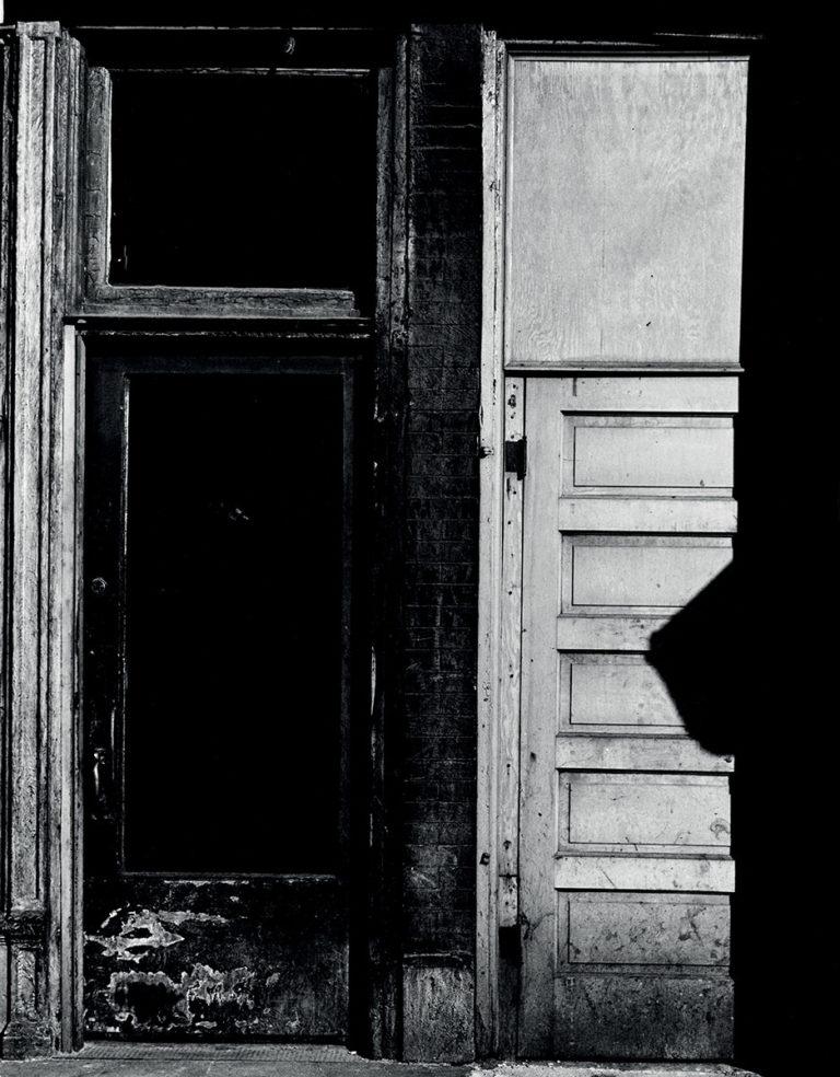 LE BAL : Yasuhiro Ishimoto - Portes