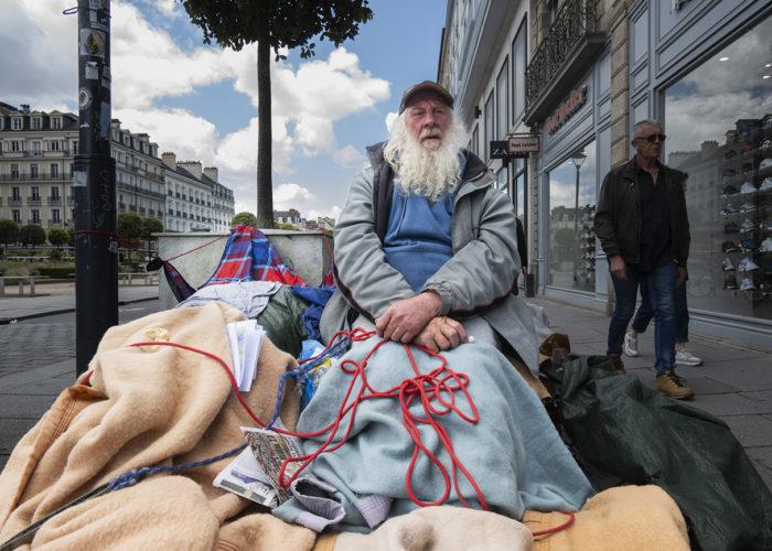 Jacques Yvergniaux : Dans la rue…