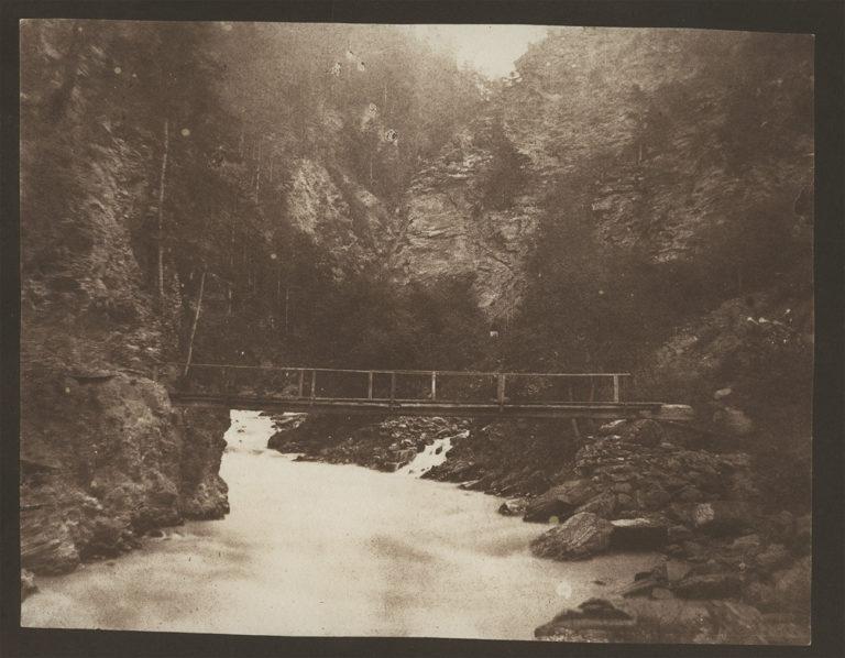 Hans P. Kraus Jr. Fine Photographs : Montagnes et ruisseaux à partir de négatifs papier et sur verre