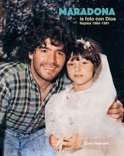 © Carlo Rainone - From the book Maradona, la foto con dios, Naples 1984-1991 - Courtesy Contrejour