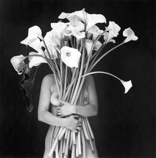 Embrace Of Light / Abrazo de luz, Mexico, 2000 © Flor Garduño - Courtesy Throckmorton Fine Art