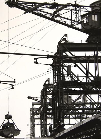 Lisetta Carmi, Genova, il Porto, 1964 © Martini & Ronchetti, courtesy archivio Lisetta Carmi