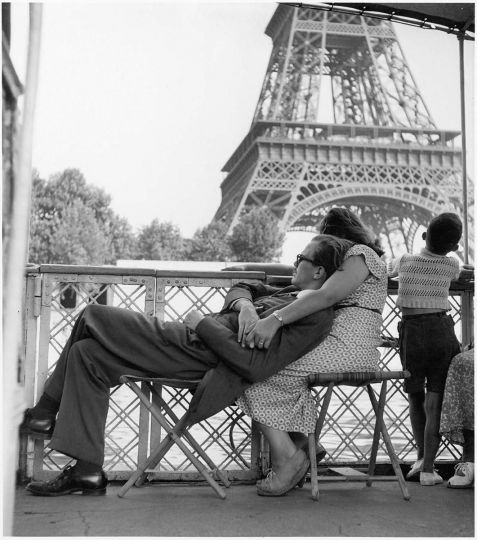 Le bateau mouche, Paris 1949 © Donation Willy Ronis, Ministère de la Culture (France), Médiathèque du patrimoine et de la photographie, diffusion Grand Palais