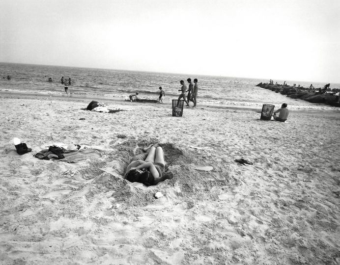 Coney Island, 1972 © Stephen Salmieri - Courtesy Joseph Bellows Gallery