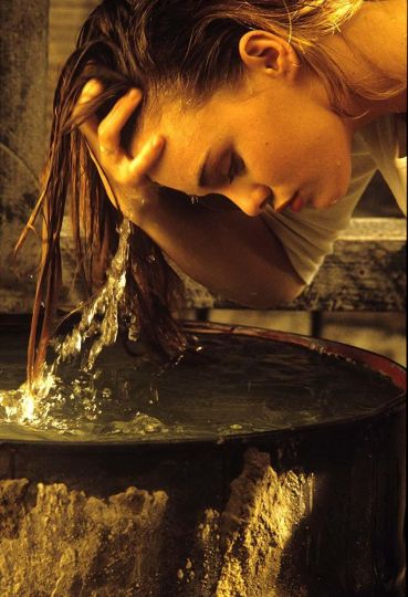 Pierre Terrasson - Vanessa Paradis sur le tournage du clip “Maxou” en 1987 - Courtesy La Galerie de l'Instant