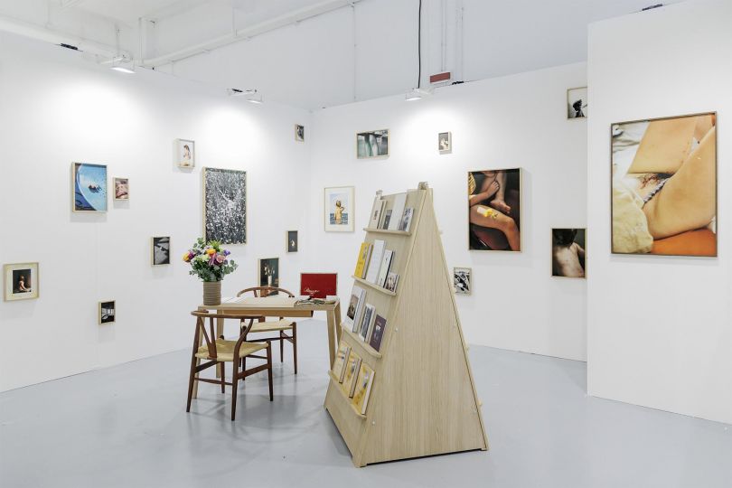 Galerie Vu, vue de l'exposition de Julie Scheurweghs 'Maman est là', 2026 © Zima Studio